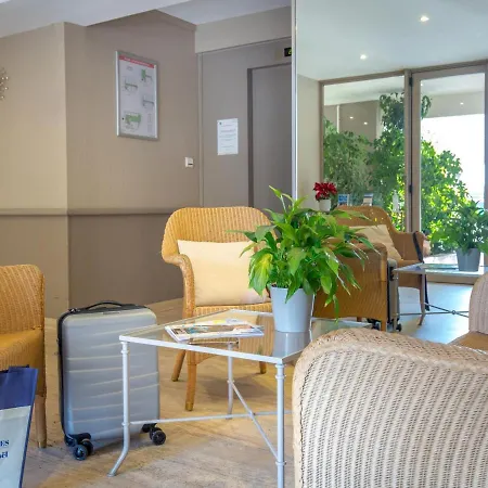 2p Avec Balcon, Clim, A 50m De La Et Centre-ville, Wifi Et Parking Disponibles - Fr-1-466a-3 Saint-Raphaël